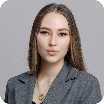 Оксана <br> Елистратова